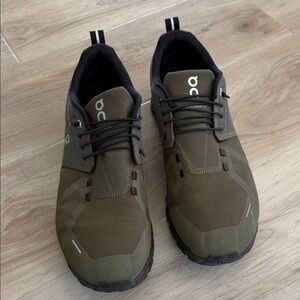 On Running Men's waterproof sneakers